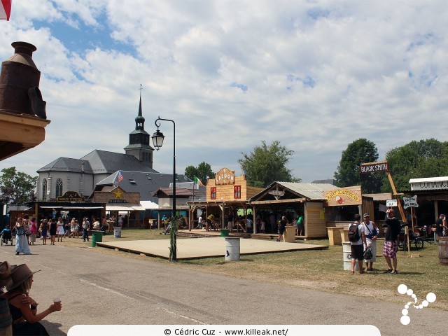 Fête western à 'Évires City', édition 2013 - les sam. 27 au soir et dim. 28 juillet 2012 toute la journée, Évires vit au rythme du western... – « Fête western à 'Évires City', édition 2013 » – Démonstrations de line dance, spectacle de french cancan, animations équestres. – mots associés : évires, fête, western