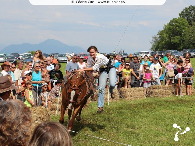 Fête western à 'Évires City', édition 2013 - les sam. 27 au soir et dim. 28 juillet 2012 toute la journée, Évires vit au rythme du western... – « Fête western à 'Évires City', édition 2013 » – Démonstrations de line dance, spectacle de french cancan, animations équestres. – mots associés : évires, fête, western
