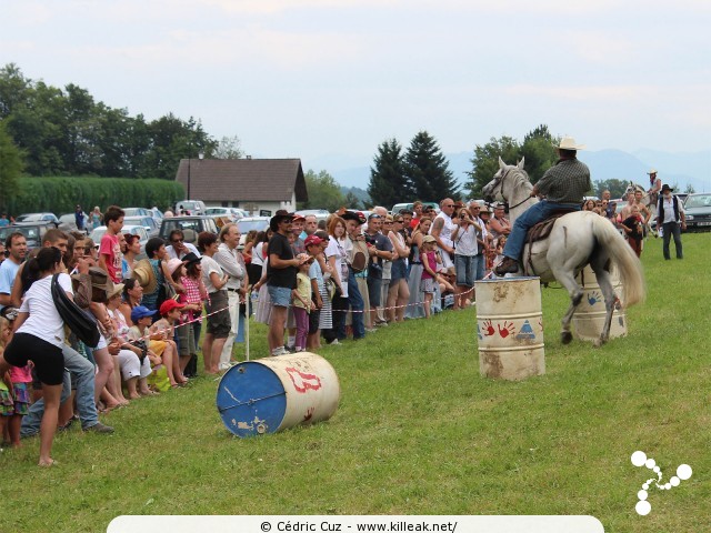 Fête western à 'Évires City', édition 2013 - les sam. 27 au soir et dim. 28 juillet 2012 toute la journée, Évires vit au rythme du western... – « Fête western à 'Évires City', édition 2013 » – Démonstrations de line dance, spectacle de french cancan, animations équestres. – mots associés : évires, fête, western