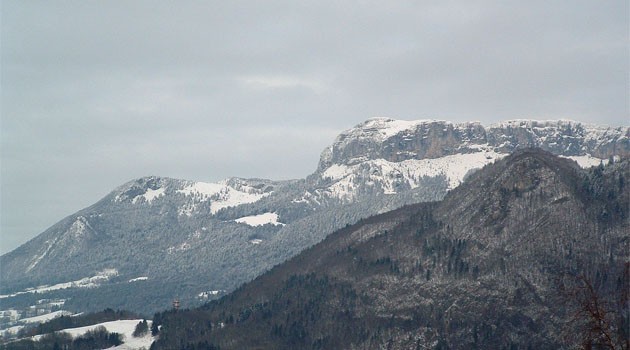 « Image du jour - 07/02/2003 - Vue sur le Parmelan depuis les hauteurs d'Annecy » —