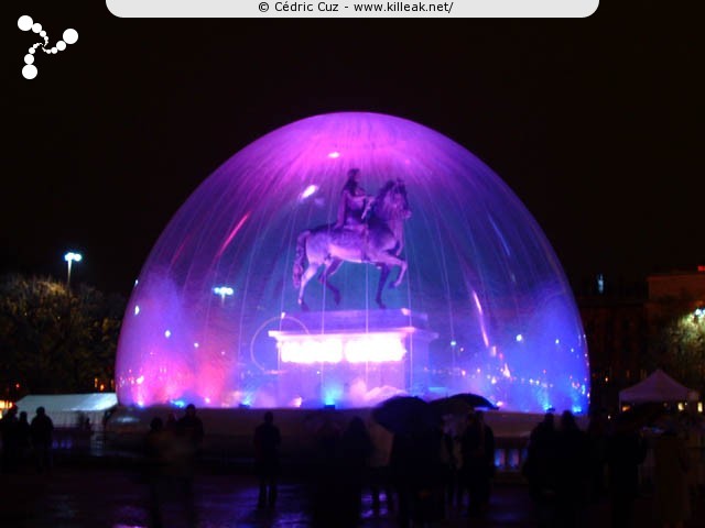 8 Décembre 2006 - Fête des Lumières - du jeu. 07 au dim. 10 décembre 2006 ; dans tous les arrondissements de Lyon. – « 8 Décembre 2006 - Fête des Lumières » –