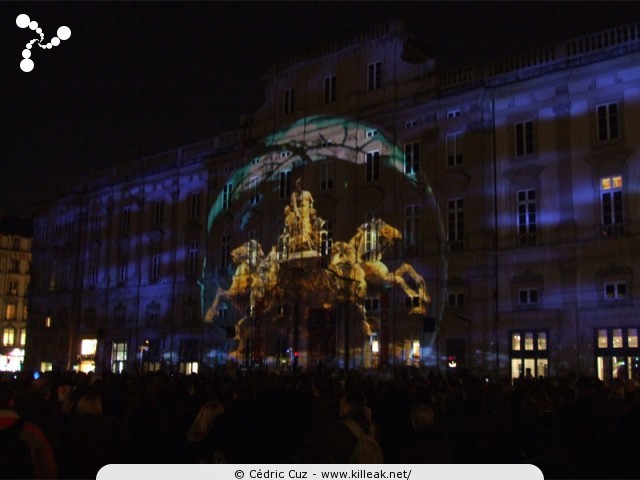 8 Décembre 2008 - Fête des Lumières - du ven. 05 au lun. 08 décembre 2008 ; Lyon, tous les arrondissements et quartiers. – « 8 Décembre 2008 - Fête des Lumières » – mots associés : 8 décembre, lumières, lyon