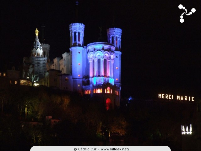 8 Décembre 2008 - Fête des Lumières - du ven. 05 au lun. 08 décembre 2008 ; Lyon, tous les arrondissements et quartiers. — « 8 Décembre 2008 - Fête des Lumières » — mots associés : 8 décembre, lumières, lyon