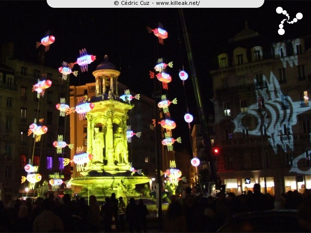 8 Décembre 2008 - Fête des Lumières - du ven. 05 au lun. 08 décembre 2008 ; Lyon, tous les arrondissements et quartiers. – « 8 Décembre 2008 - Fête des Lumières » – mots associés : 8 décembre, lumières, lyon