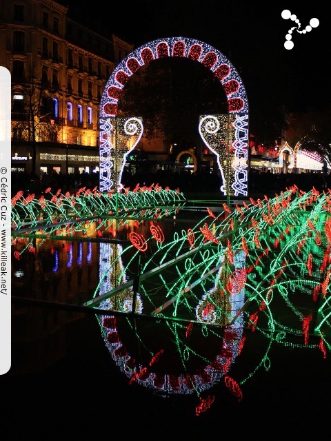 8 Décembre 2013 - Fête des Lumières - du ven. 06 au lun. 09 décembre 2013 ; Lyon, dans tous les arrondissements. — « 8 Décembre 2013 - Fête des Lumières » — mots associés : 8 décembre, fête, lumières, lyon