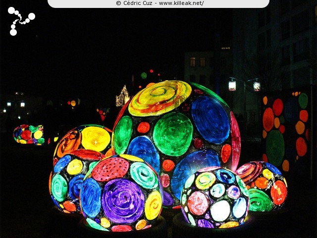 8 Décembre 2013 - Fête des Lumières - du ven. 06 au lun. 09 décembre 2013 ; Lyon, dans tous les arrondissements. – « 8 Décembre 2013 - Fête des Lumières » – mots associés : 8 décembre, fête, lumières, lyon