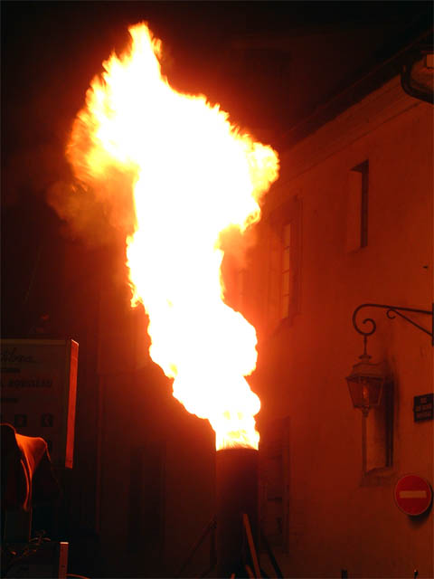 les Noctibules, Festival des Arts de Rue, édition 2004 - du mer. 21 au sam. 24 juillet 2004, dans les rues d'Annecy, sur le Pâquier, les Jardins de l'Europe... – « les Noctibules, Festival des Arts de Rue, édition 2004 » –