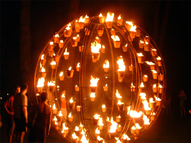 les Noctibules, Festival des Arts de Rue, édition 2004 - du mer. 21 au sam. 24 juillet 2004, dans les rues d'Annecy, sur le Pâquier, les Jardins de l'Europe... – « les Noctibules, Festival des Arts de Rue, édition 2004 » –