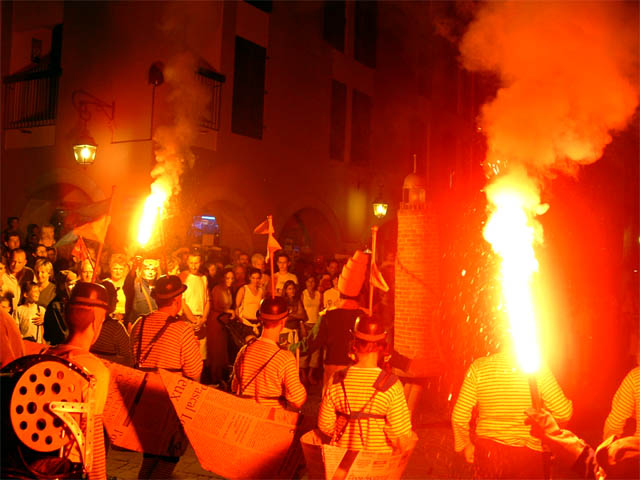 les Noctibules, Festival des Arts de Rue, édition 2004 - du mer. 21 au sam. 24 juillet 2004, dans les rues d'Annecy, sur le Pâquier, les Jardins de l'Europe... – « les Noctibules, Festival des Arts de Rue, édition 2004 » –