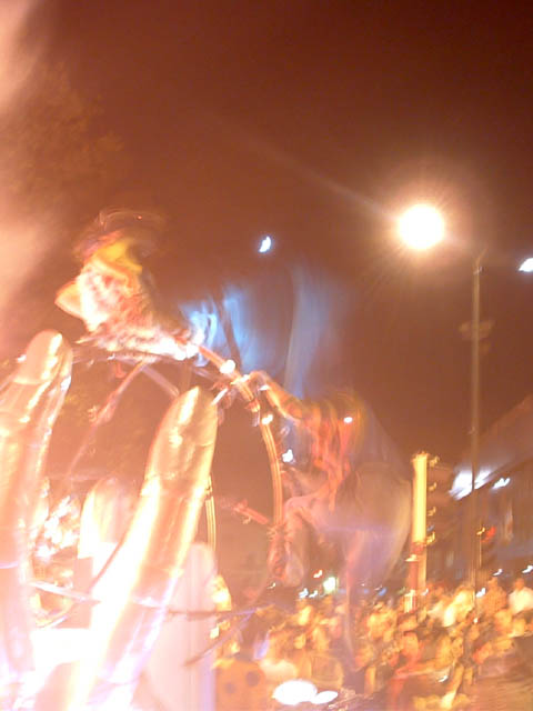 les Noctibules, Festival des Arts de Rue, édition 2004 - du mer. 21 au sam. 24 juillet 2004, dans les rues d'Annecy, sur le Pâquier, les Jardins de l'Europe... – « les Noctibules, Festival des Arts de Rue, édition 2004 » –