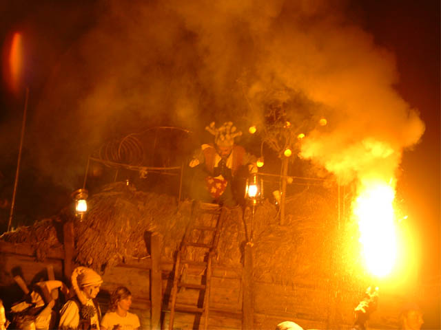 les Noctibules, Festival des Arts de Rue, édition 2004 - du mer. 21 au sam. 24 juillet 2004, dans les rues d'Annecy, sur le Pâquier, les Jardins de l'Europe... – « les Noctibules, Festival des Arts de Rue, édition 2004 » –