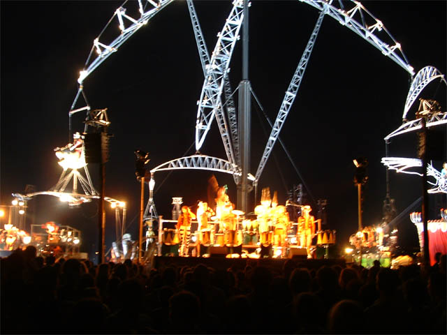 les Noctibules, Festival des Arts de Rue, édition 2004 - du mer. 21 au sam. 24 juillet 2004, dans les rues d'Annecy, sur le Pâquier, les Jardins de l'Europe... – « les Noctibules, Festival des Arts de Rue, édition 2004 » –