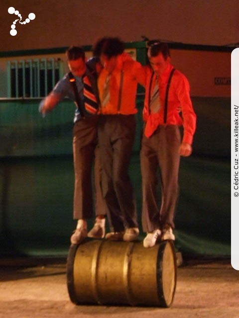 les Noctibules, Festival des Arts de Rue, édition 2007 - du mer. 18 au sam. 21 juillet 2007, dans les rues et sur les places du centre-ville, ainsi que sur le Pâquier, Annecy. – « les Noctibules, Festival des Arts de Rue, édition 2007 » – mots associés : noctibules