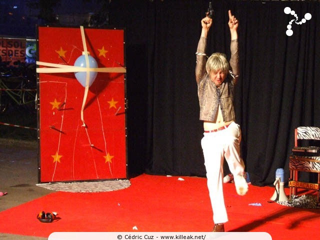 les Noctibules, Festival des Arts de Rue, édition 2007 - du mer. 18 au sam. 21 juillet 2007, dans les rues et sur les places du centre-ville, ainsi que sur le Pâquier, Annecy. – « les Noctibules, Festival des Arts de Rue, édition 2007 » – mots associés : noctibules