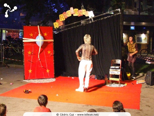 les Noctibules, Festival des Arts de Rue, édition 2007 - du mer. 18 au sam. 21 juillet 2007, dans les rues et sur les places du centre-ville, ainsi que sur le Pâquier, Annecy. – « les Noctibules, Festival des Arts de Rue, édition 2007 » – mots associés : noctibules