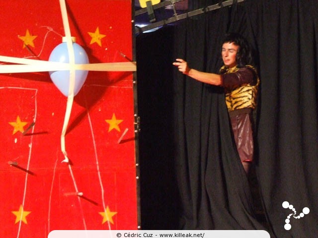 les Noctibules, Festival des Arts de Rue, édition 2007 - du mer. 18 au sam. 21 juillet 2007, dans les rues et sur les places du centre-ville, ainsi que sur le Pâquier, Annecy. – « les Noctibules, Festival des Arts de Rue, édition 2007 » – mots associés : noctibules