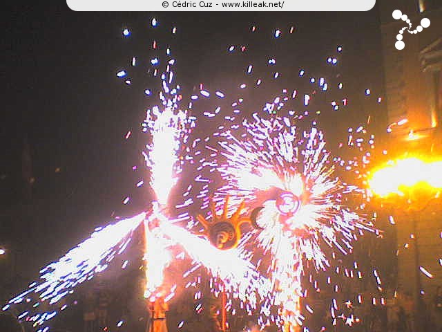 les Noctibules, Festival des Arts de Rue, édition 2007 - du mer. 18 au sam. 21 juillet 2007, dans les rues et sur les places du centre-ville, ainsi que sur le Pâquier, Annecy. – « les Noctibules, Festival des Arts de Rue, édition 2007 » – mots associés : noctibules