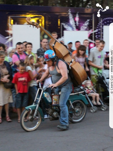 les Noctibules, Festival des Arts de Rue, édition 2013 - du mer. 10 au sam. 13 juillet 2013, dans les rues et sur les places du centre-ville, ainsi que sur le Pâquier, Annecy. – « les Noctibules, Festival des Arts de Rue, édition 2013 » – Festival estival des arts de rue dans les rues, sur les places et sur le Pâquier à Annecy. – mots associés : noctibules