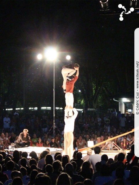 les Noctibules, Festival des Arts de Rue, édition 2013 - du mer. 10 au sam. 13 juillet 2013, dans les rues et sur les places du centre-ville, ainsi que sur le Pâquier, Annecy. – « les Noctibules, Festival des Arts de Rue, édition 2013 » – Festival estival des arts de rue dans les rues, sur les places et sur le Pâquier à Annecy. – mots associés : noctibules