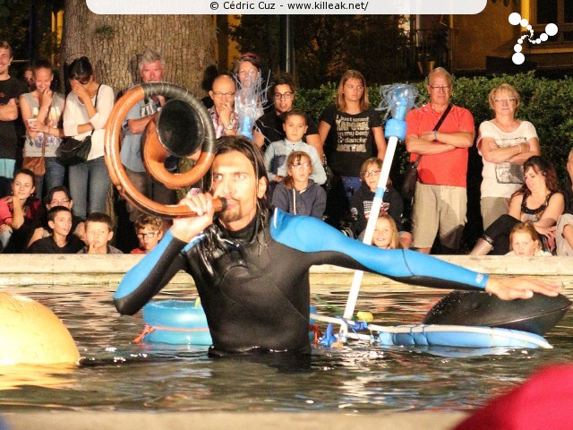les Noctibules, Festival des Arts de Rue, édition 2014 - du mer. 16 au sam. 19 juillet 2014, dans les rues et sur les places du centre-ville, ainsi que sur le Pâquier, Annecy. – « les Noctibules, Festival des Arts de Rue, édition 2014 » – Festival estival des arts de rue dans les rues, dans les rues, sur les places au bord des canaux et sur le Pâquier à Annecy. – mots associés : art de rue, noctibules