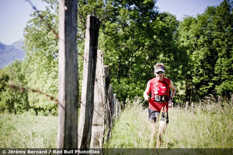 Markus Kröll, trail-runner du Team Autriche, 7 victoires au Red Bull Dolomitenmann. — « Red Bull Éléments - Talloires - Trail » — © Jérémy Bernard / Red Bull Photofiles — mots associés : red bull, talloires, trail