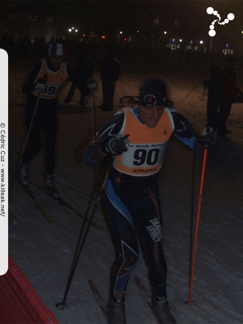 Ronde Nocturne du Dauphiné Libéré, édition 2010 - Première manche - le mer. 13.01.2010, à partir de 19h00 sur le Pâquier à Annecy, toujours transformé en stade de neige. – « Ronde Nocturne du Dauphiné Libéré, édition 2010 - Première manche » – Ronde Nocturne du Dauphiné Libéré, édition 2010 - Première manche à Annecy. – mots associés : dragons d'annecy, ski de fond
