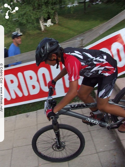 Challenge Street VTT 2009 - 1ère manche - ven. 31 juillet 2009, dans le parc du centre de vacances Les Balcons du Lac d'Annecy, sur les hauteurs de Sévrier. – « Challenge Street VTT 2009 - 1ère manche - Sévrier » – Épreuve de VTT XC en milieu urbain, avec finale en 4X nocturne. – mots associés : challenge, cross country, street, vtt, xc