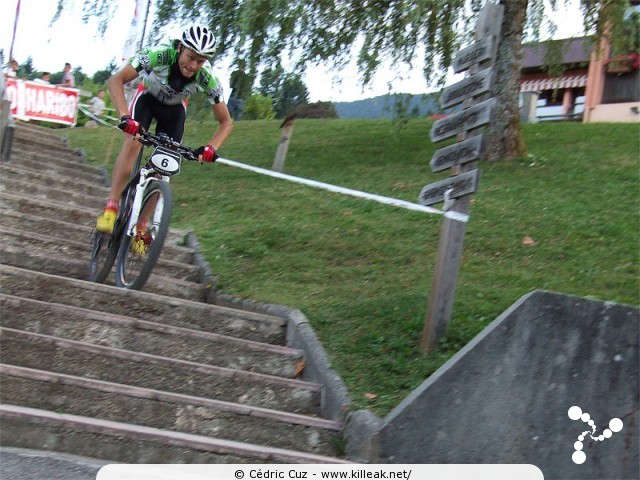 Challenge Street VTT 2009 - 1ère manche - ven. 31 juillet 2009, dans le parc du centre de vacances Les Balcons du Lac d'Annecy, sur les hauteurs de Sévrier. – « Nicolas Bouchet - Challenge Street VTT 2009 - Qualifications individuelles chronométrées » – Épreuve de VTT XC en milieu urbain, avec finale en 4X nocturne. – mots associés : bouchet, challenge, cross country, street, vtt, xc