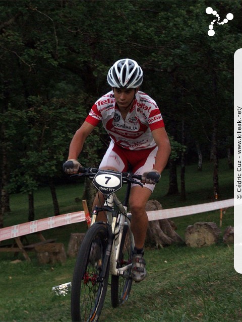 Challenge Street VTT 2009 - 1ère manche - ven. 31 juillet 2009, dans le parc du centre de vacances Les Balcons du Lac d'Annecy, sur les hauteurs de Sévrier. – « Challenge Street VTT 2009 - Qualifications individuelles chronométrées » – Épreuve de VTT XC en milieu urbain, avec finale en 4X nocturne. – mots associés : challenge, cross country, street, vc rumilly, vtt, xc