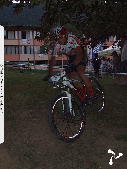 Challenge Street VTT 2009 - 1ère manche - ven. 31 juillet 2009, dans le parc du centre de vacances Les Balcons du Lac d'Annecy, sur les hauteurs de Sévrier. – « Challenge Street VTT 2009 - Qualifications individuelles chronométrées » – Épreuve de VTT XC en milieu urbain, avec finale en 4X nocturne. – mots associés : challenge, cross country, street, vtt, xc