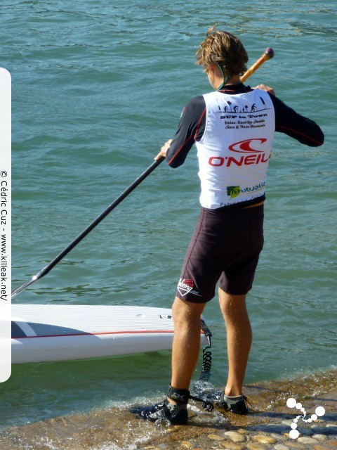 SUP in Town 2011 - Open de Lyon de Stand-Up Paddle - les sam. 10 et dim. 11 septembre 2011, sur le Rhône au niveau de la Fosse aux Ours, Lyon – « SUP in Town 2011 - Open de Lyon de Stand-Up Paddle » – Démonstrations et initiations grand public, mais aussi courses et relais pro de Stand-Up Paddle sur les eaux du Rhône, à Lyon – mots associés : stand-up paddle
