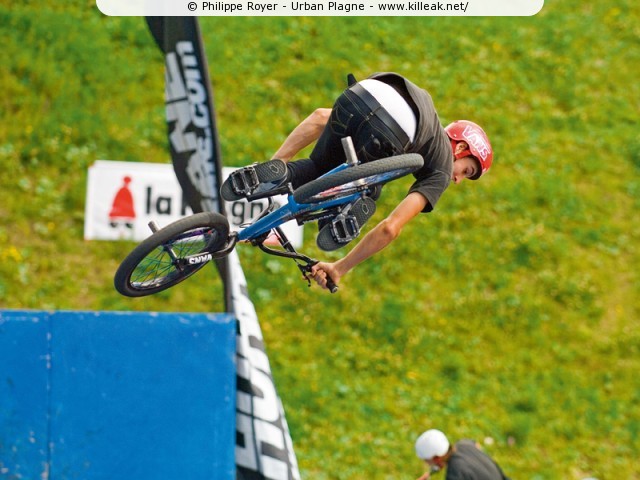 Démo de BMX. – « Urban Plagne - BMX » – mots associés : bmx, la plagne, urban plagne